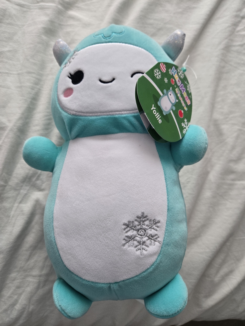 Squishmallow Yollie Christmas NWT